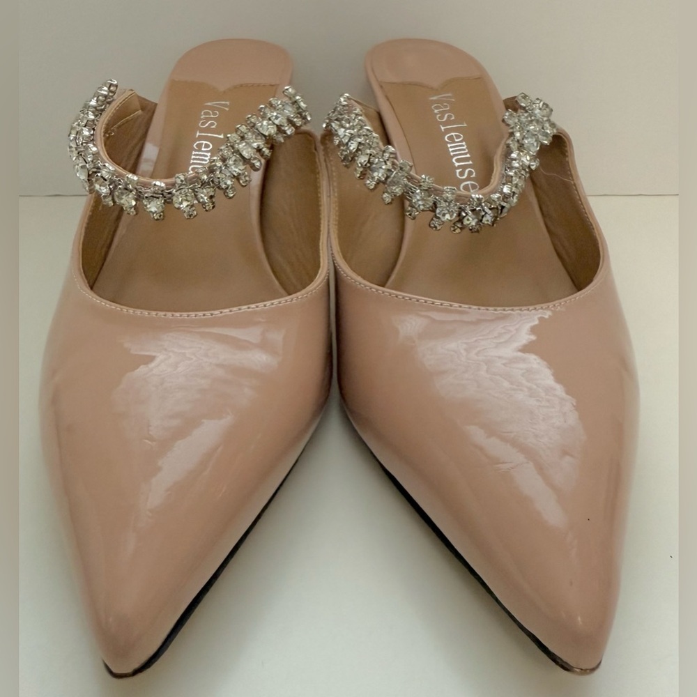 Elegant Women's Heels with Crystal Embellishments - Size 7 - Picture 3 of 12